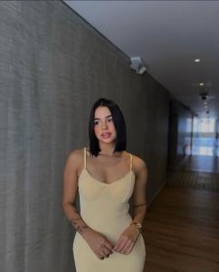 663377127: Chica busca chico en Mallorca