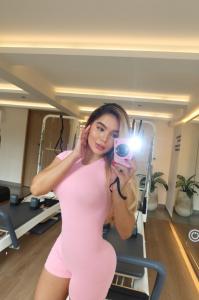 627008953: Chica busca chico en Ibiza