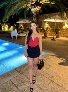 631085592: Chica busca chico en Barcelona