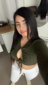 611235443: Chica busca chico en Madrid