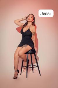 634811240: Chica busca chico en Cádiz