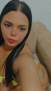 677910093: Chica busca chico en Madrid