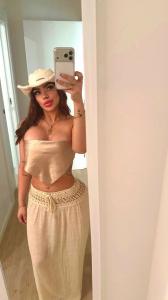 664267604: Chica busca chico en Málaga