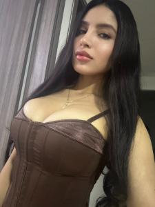 613893406: Chica busca chico en Pontevedra