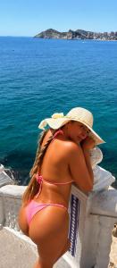 614225401: Chica busca chico en Alicante