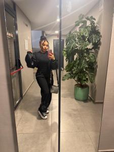 604153098: Chica busca chico en Barcelona