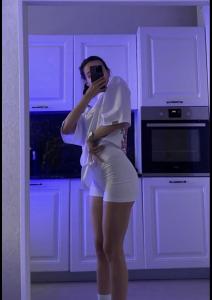 745071234: Chica busca chico en Málaga