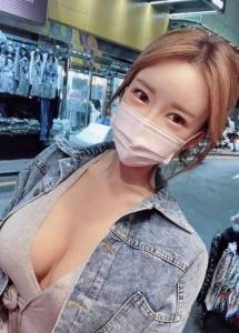 603811233: Chica busca chico en Barcelona
