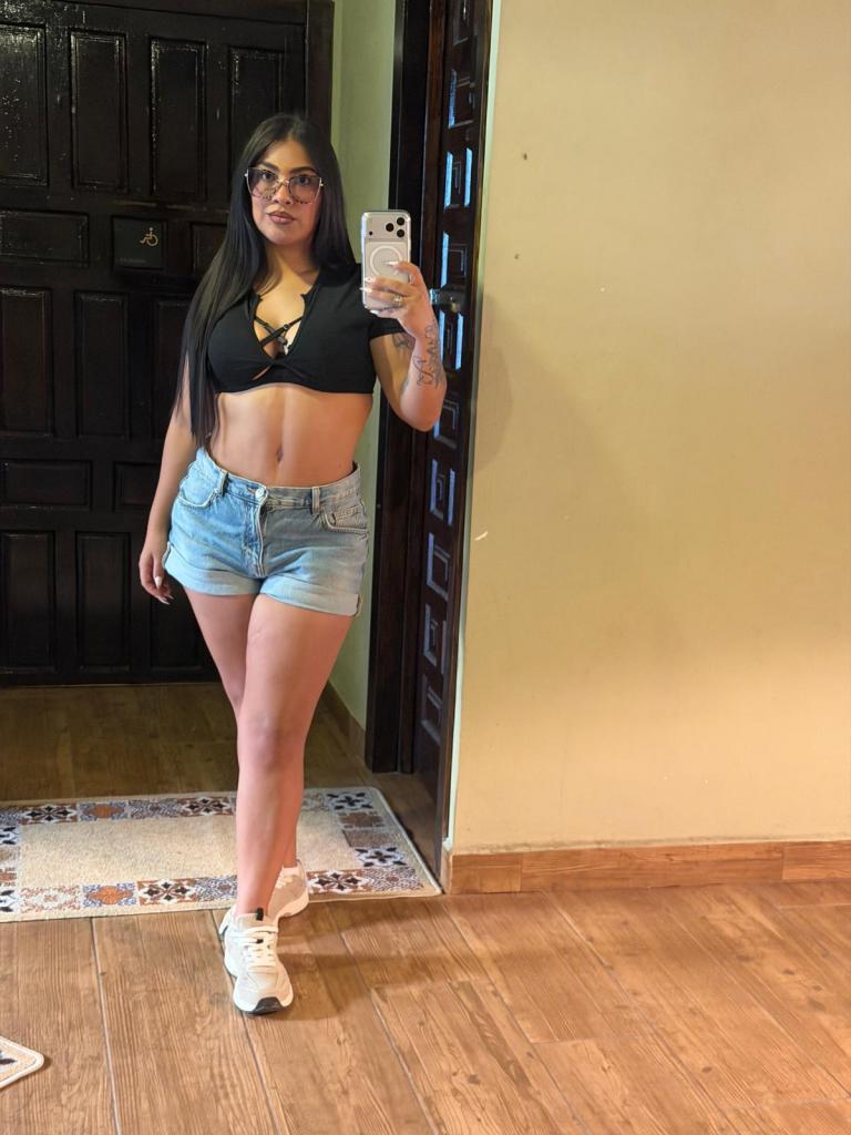 673934102: Chica busca chico en Valencia