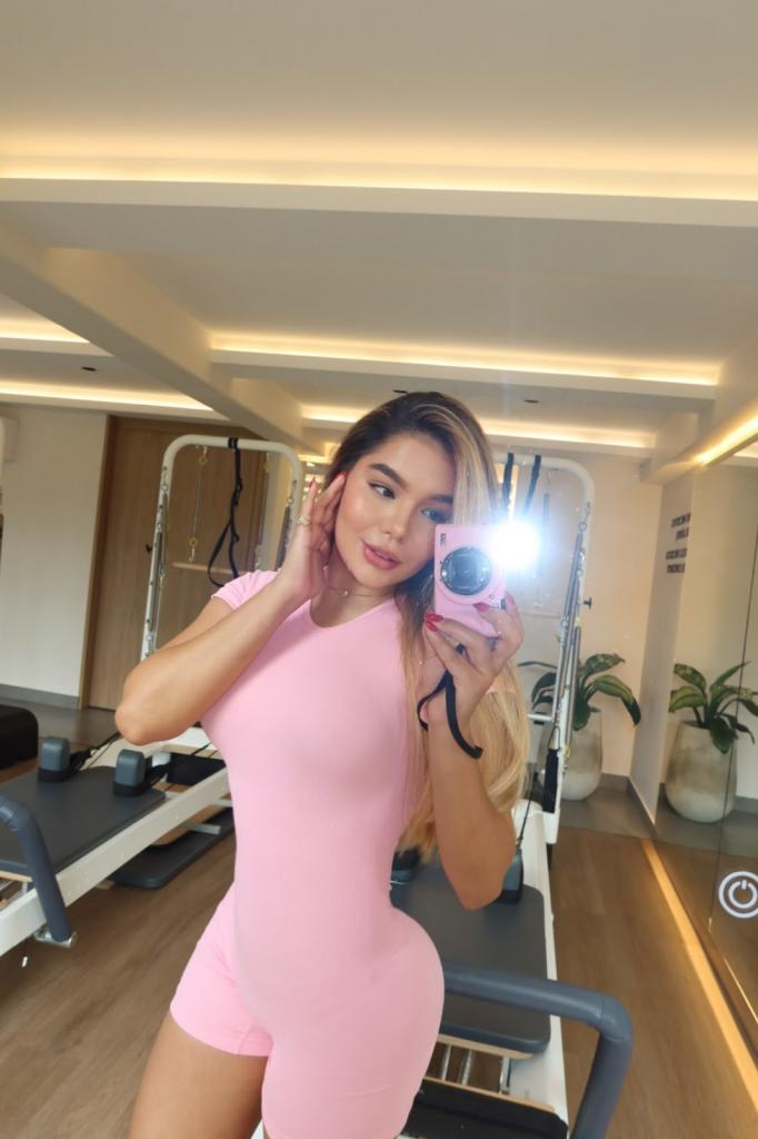 627008953: Chica busca chico en Ibiza