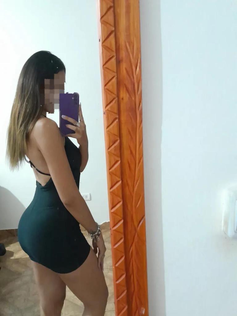 Chica busca chico en Cádiz: 