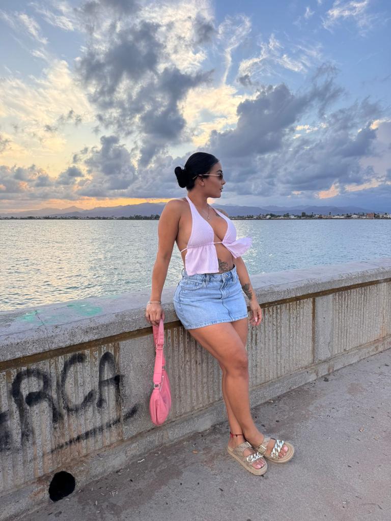 Chica busca chico en Granada: 