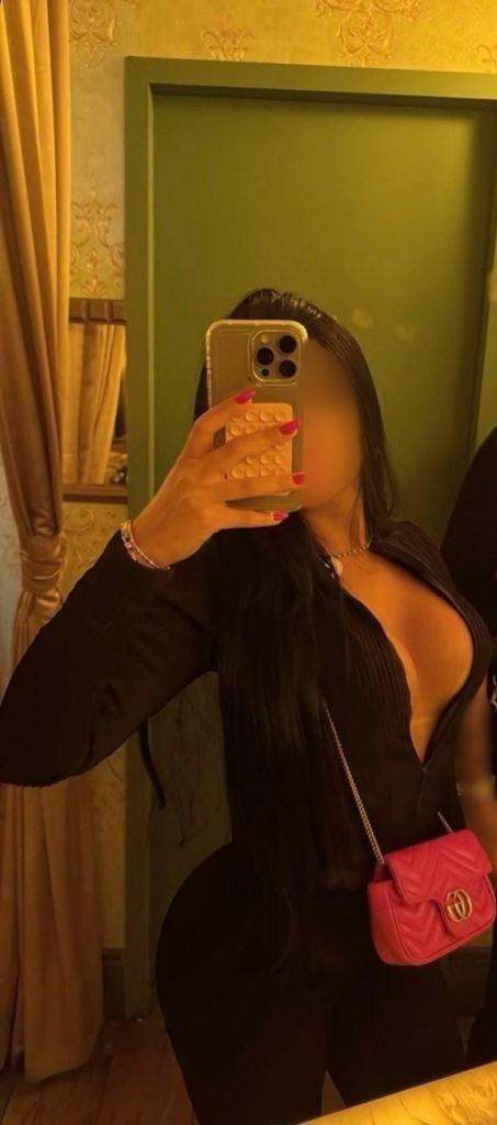 631588659: Chica busca chico en Madrid