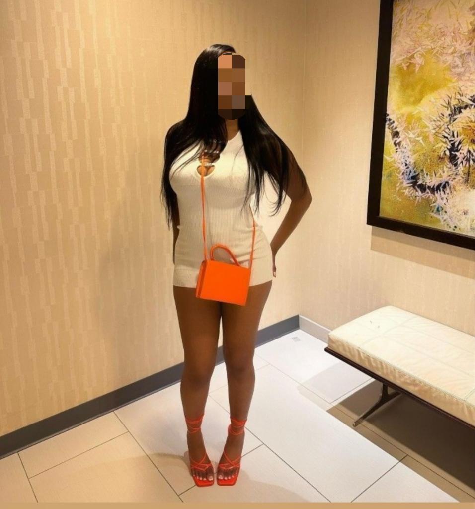 624800083: Chica busca chico en Murcia