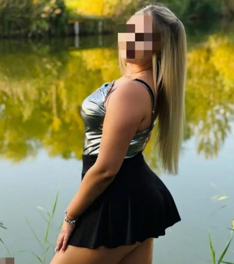 661352977: Chica busca chico en Málaga