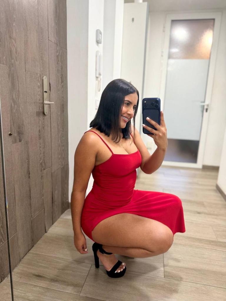 Chica busca chico en Málaga: Chica busca chico