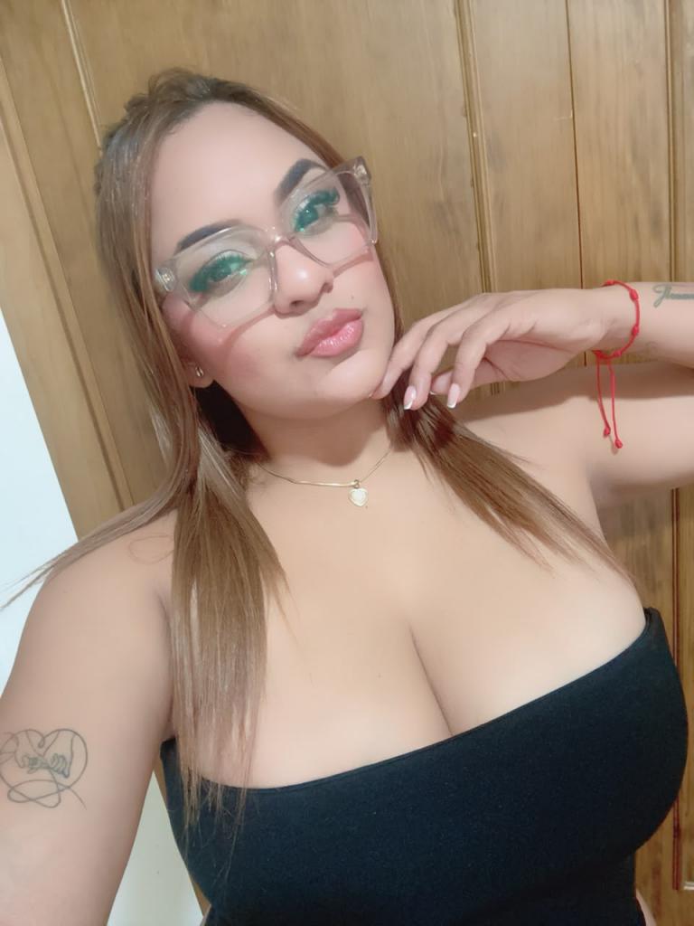 Chica busca chico en Cádiz: 