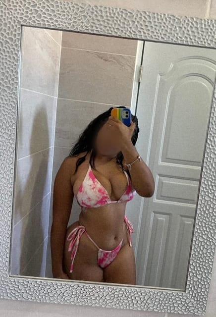 614512057: Chica busca chico en La Coruña