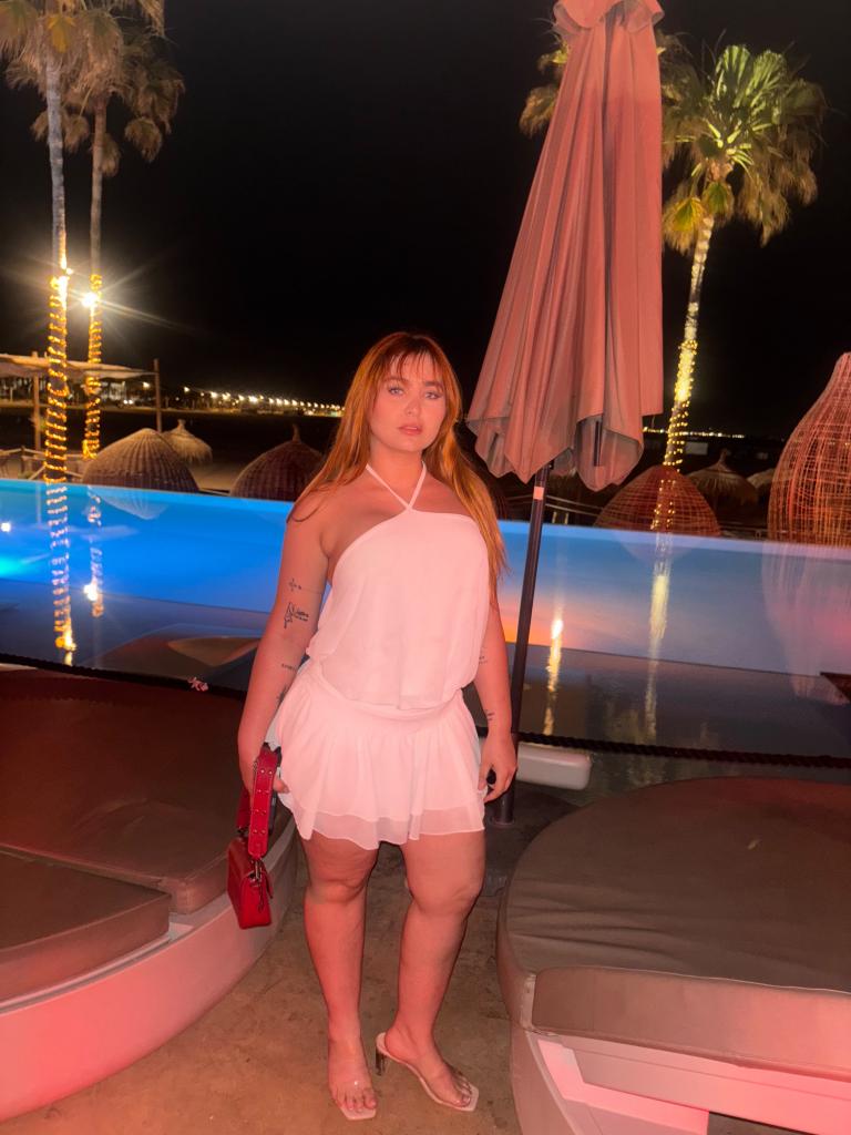617257059: Chica busca chico en Valencia