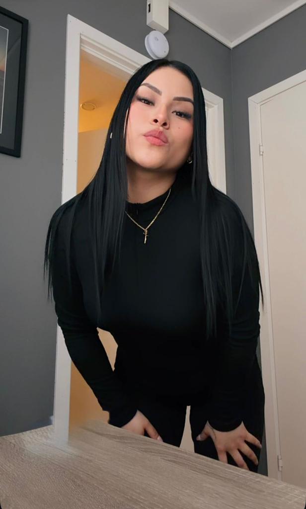 612282045: Chica busca chico en Valencia
