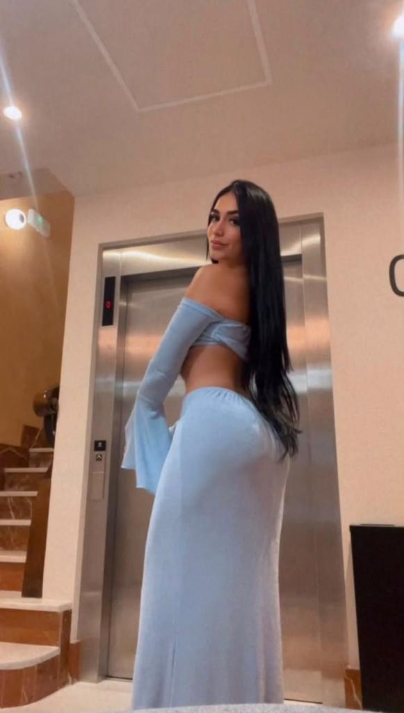 Chica busca chico en Almería: 
