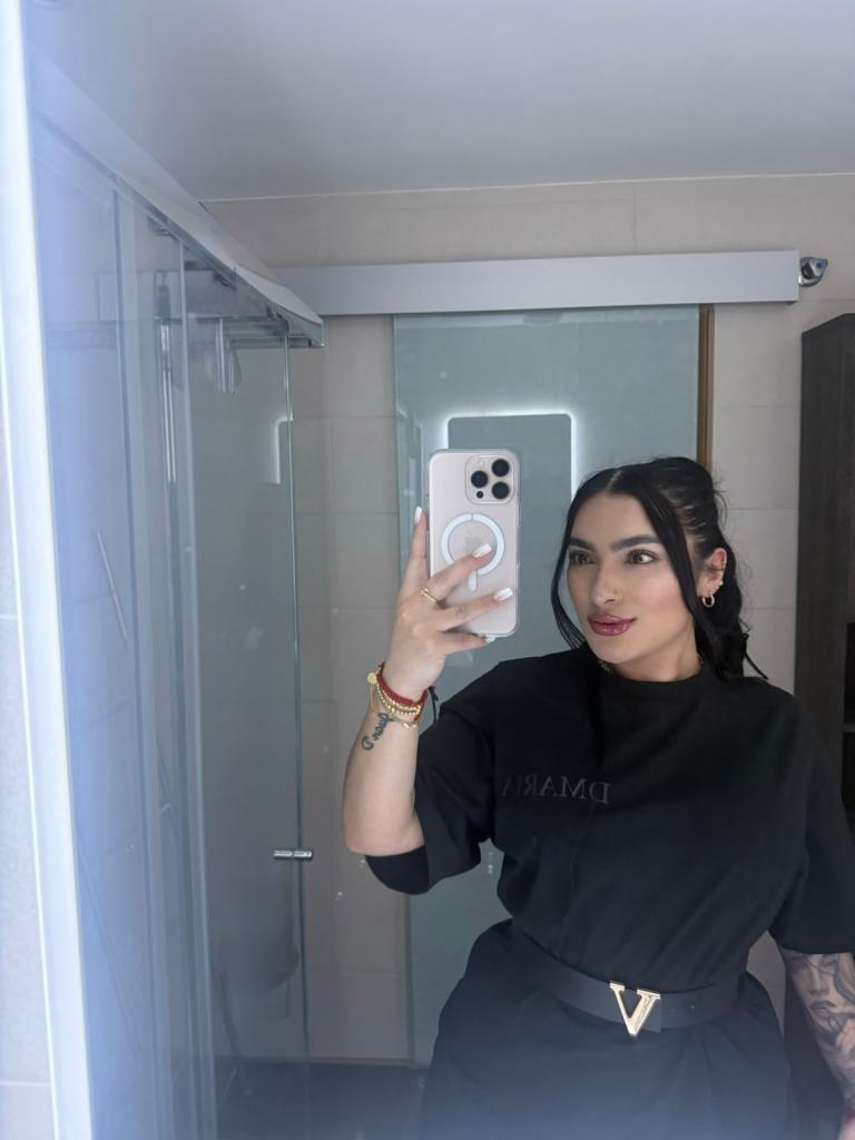 Chica busca chico en Cádiz: 