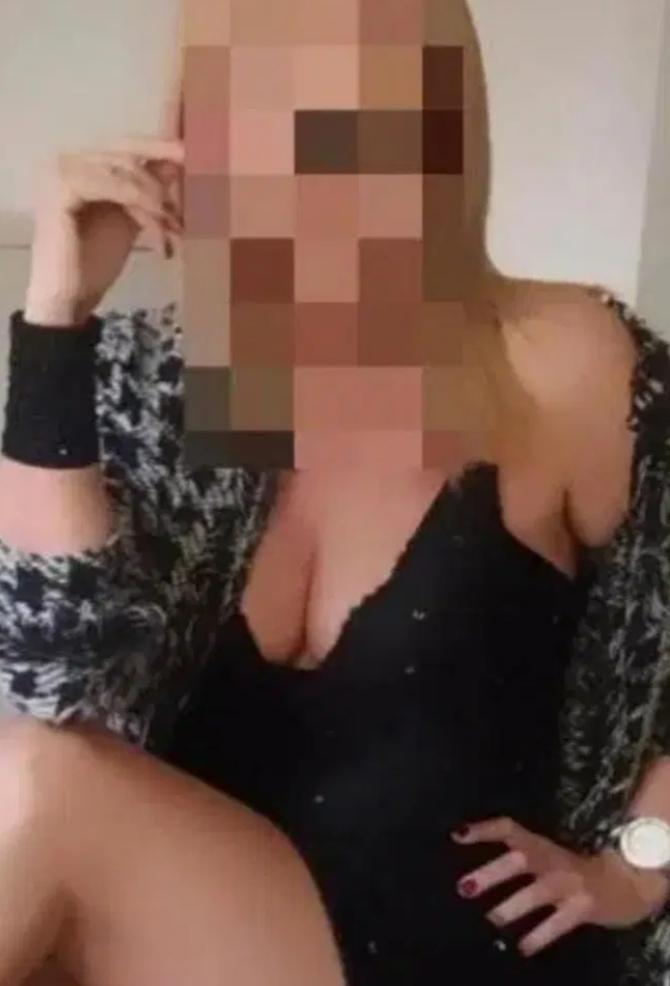 Chica busca chico en Cádiz: 