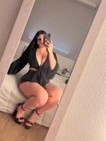 711236886: Chica busca chico en Madrid