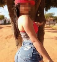 644824799: Chica busca chico en Sevilla