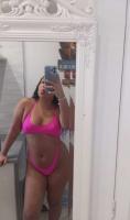 637006945: Chica busca chico en Madrid