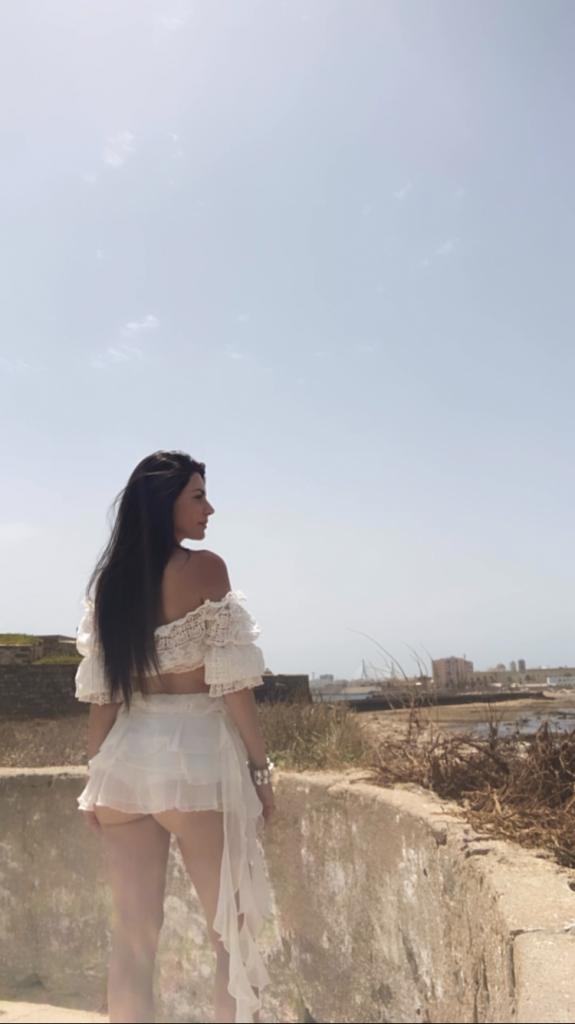 685206474: Chica busca chico en Sevilla