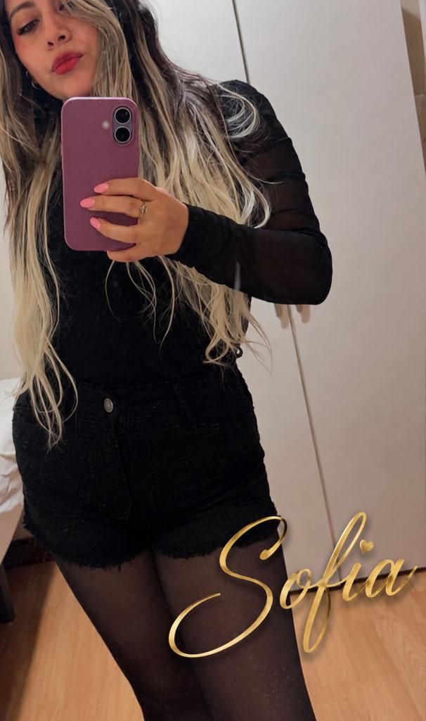 613925331: Chica busca chico en Cádiz