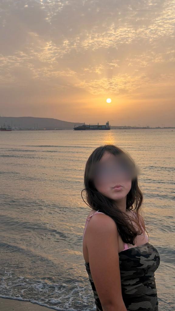 Chica busca chico en Cádiz: 