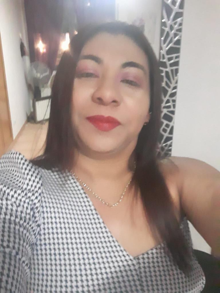 643235391: Chica busca chico en Lérida