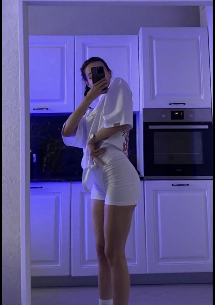 745071234: Chica busca chico en Málaga