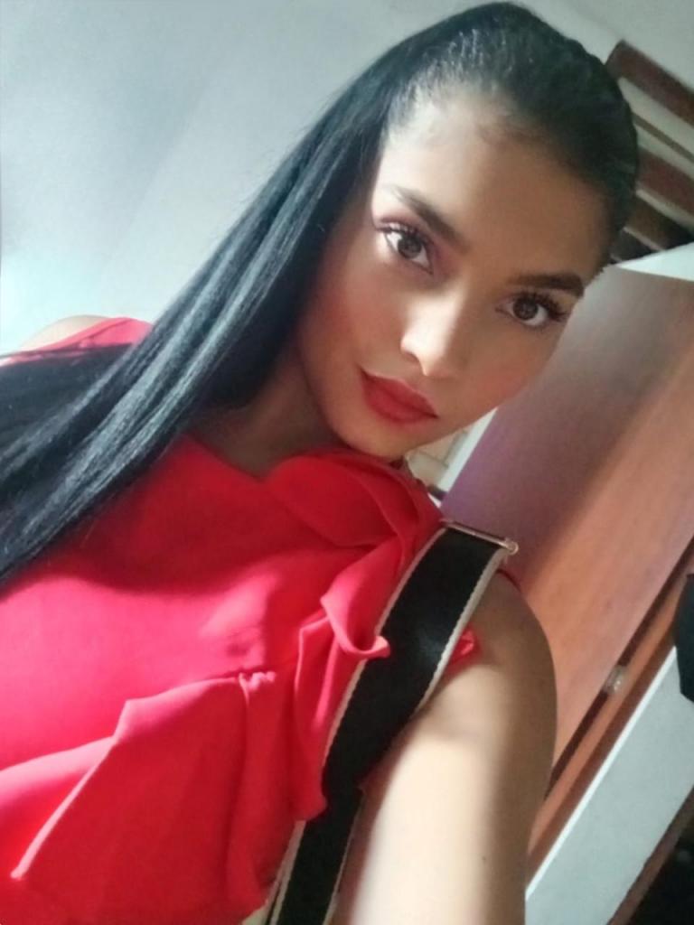 Chica busca chico en Cádiz: 