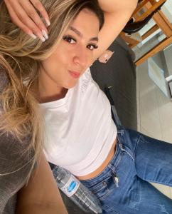 Chica busca chico en Granada: 