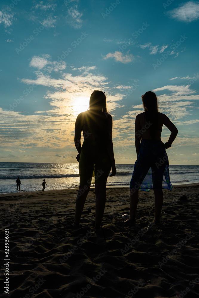 Chica busca chico en Valencia: 