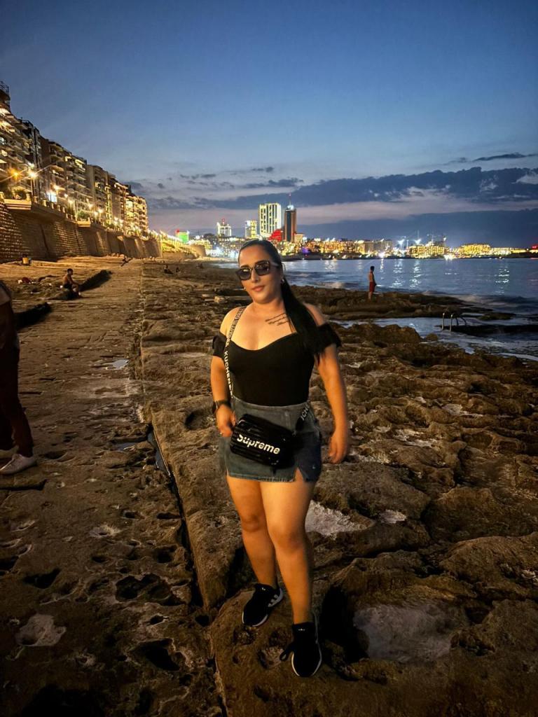 Chica busca chico en Ibiza: 