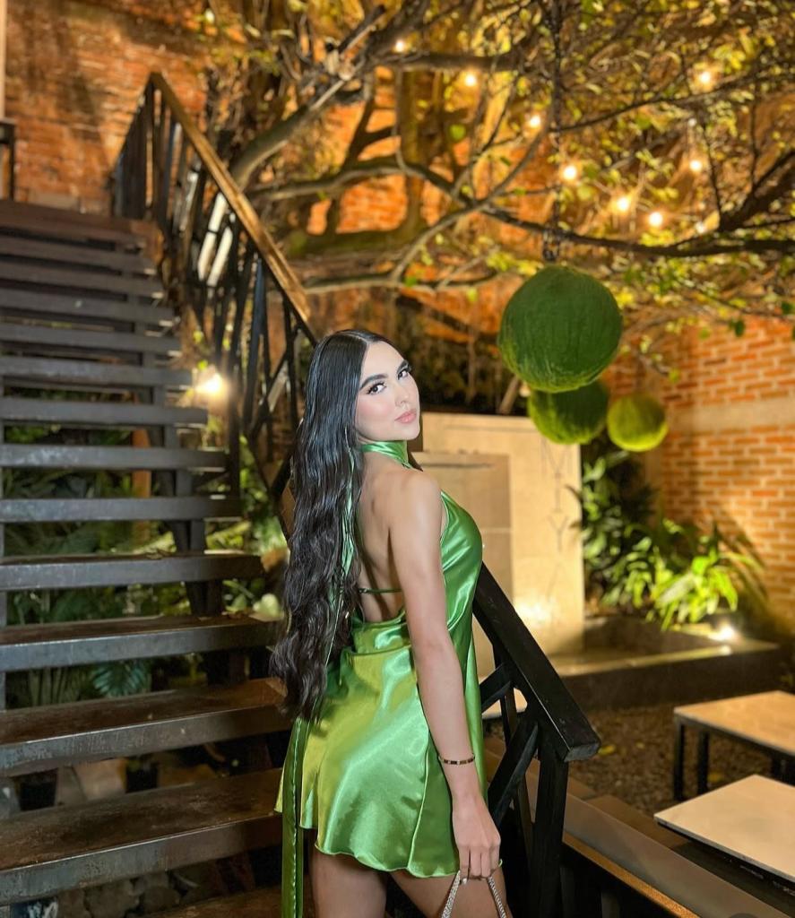 Chica busca chico en Málaga: Chica busca chico