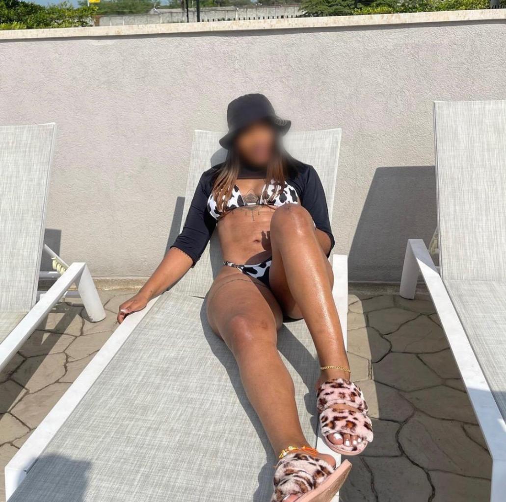 Chica busca chico en Tenerife: 