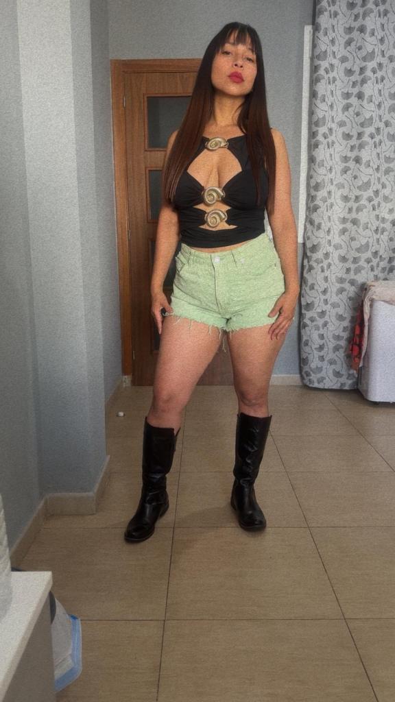 Chica busca chico en Almería: 