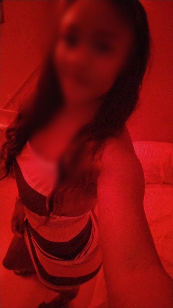 Chica busca chico en Sevilla: 