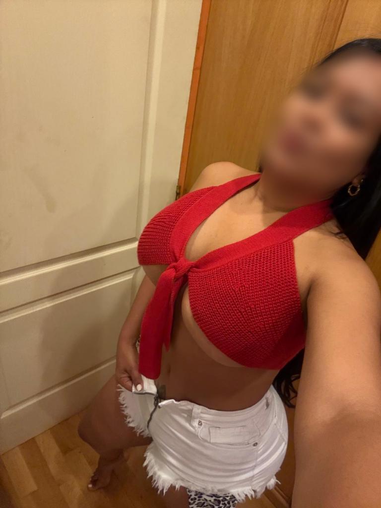 Chica busca chico en Tenerife: 