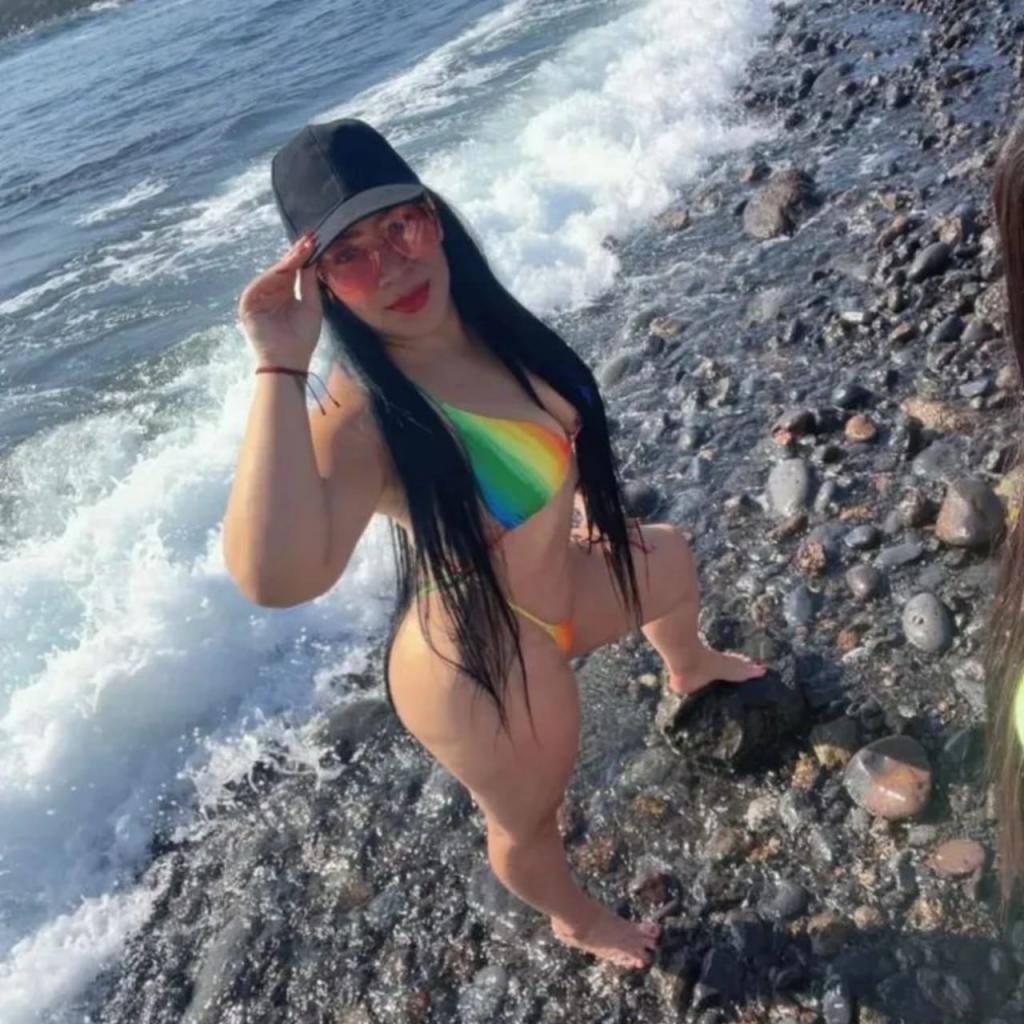 Chica busca chico en Tenerife: 