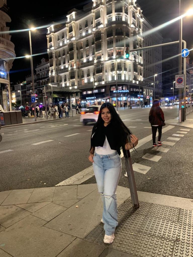 Chica busca chico en Sevilla: 