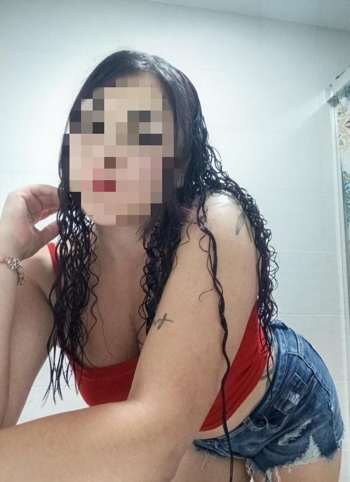 Chica busca chico en Granada: 