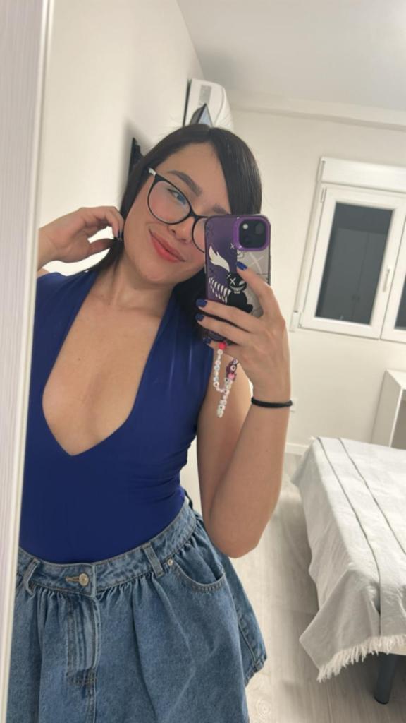 Chica busca chico en Cádiz: Chica busca chico