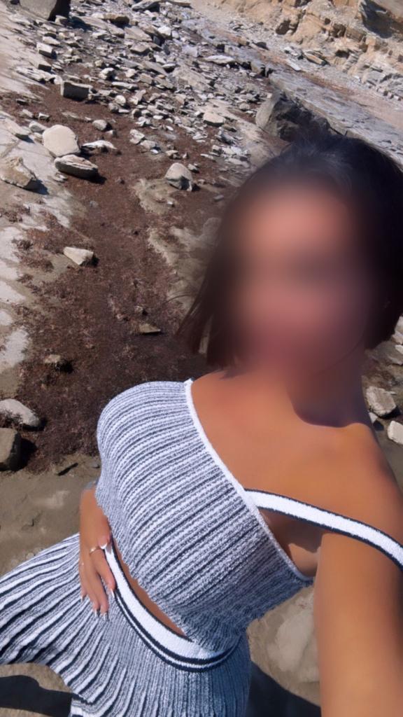 Chica busca chico en Cádiz: 
