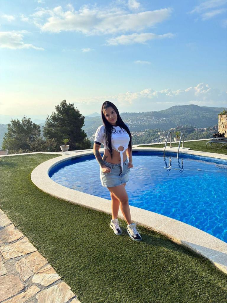 Chica busca chico en La Rioja: Chica busca chico